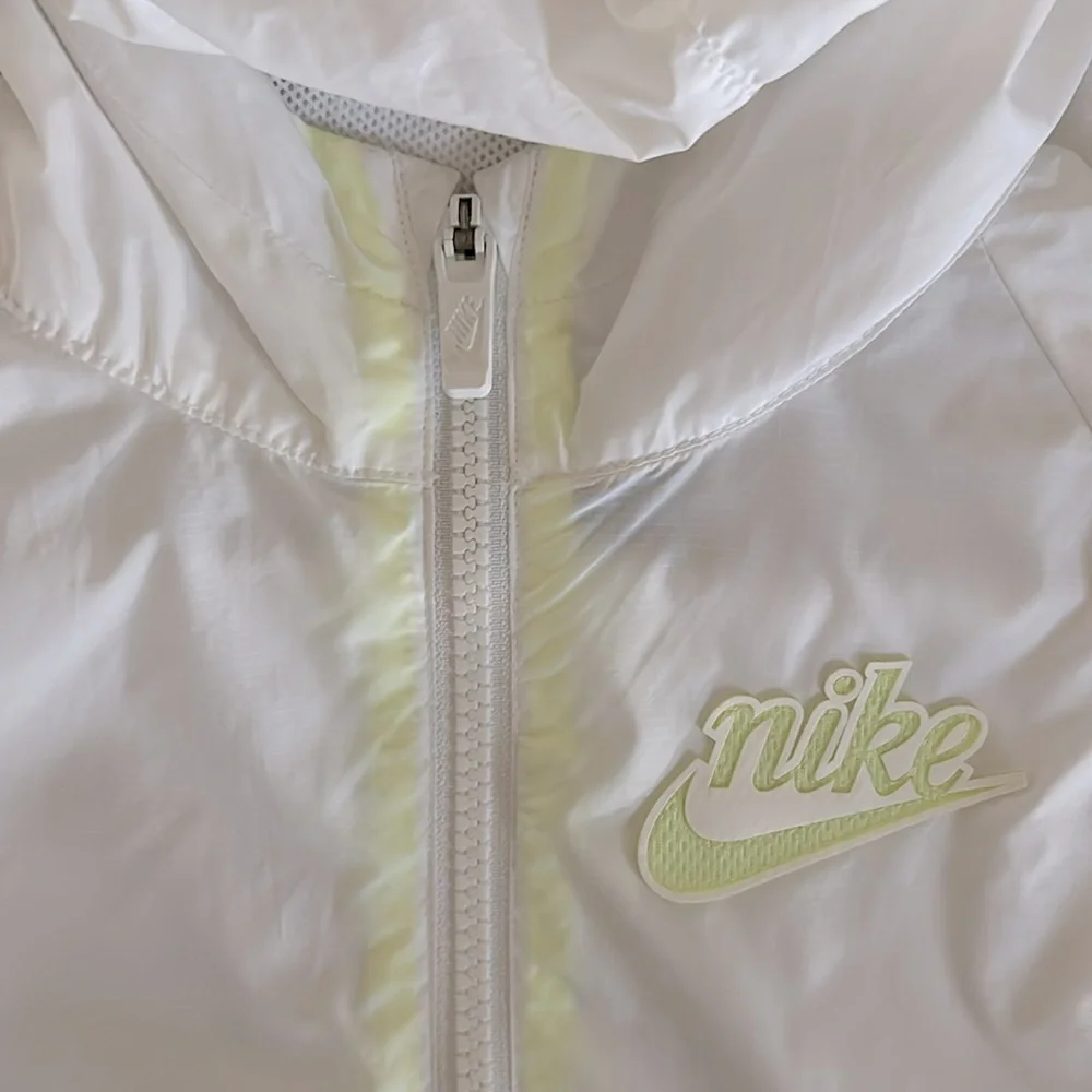 Nike Windbreaker Girls X-Small CU0043-100 White Neon Green Full Zip